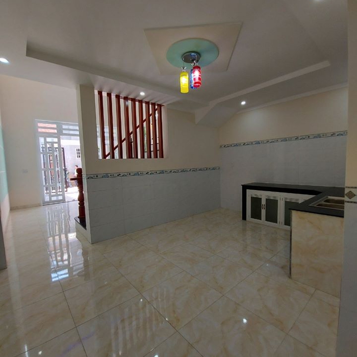 Nhà 1 lầu 1 trệt 120m2  [ 0989777 ]