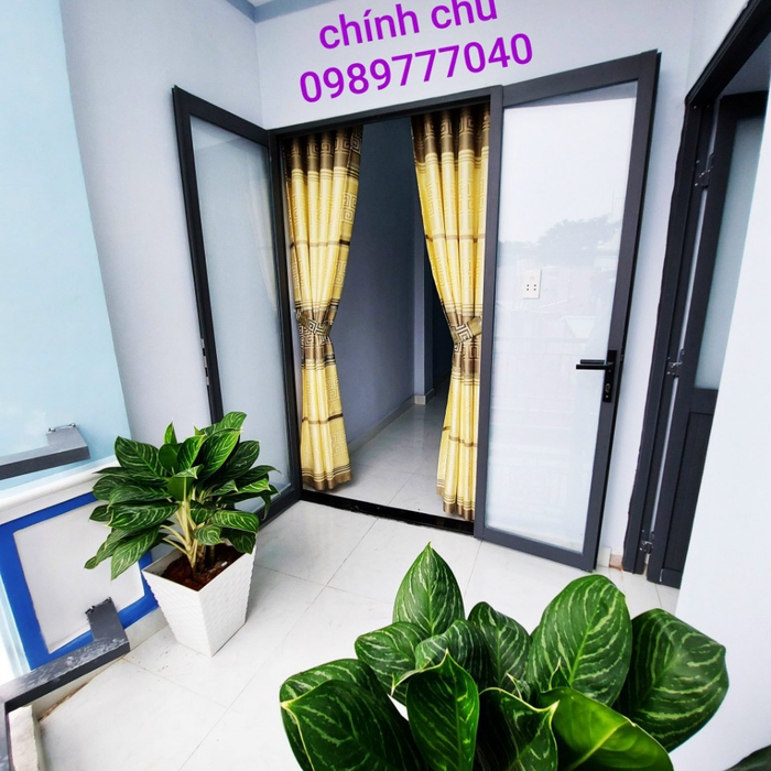 Nhà 1 lầu 1 trệt đục thật 100%. 3 phòng ngủ. giá 995 triệu